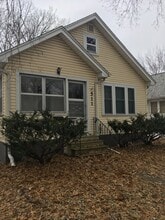Building Photo - 511 Cutler St