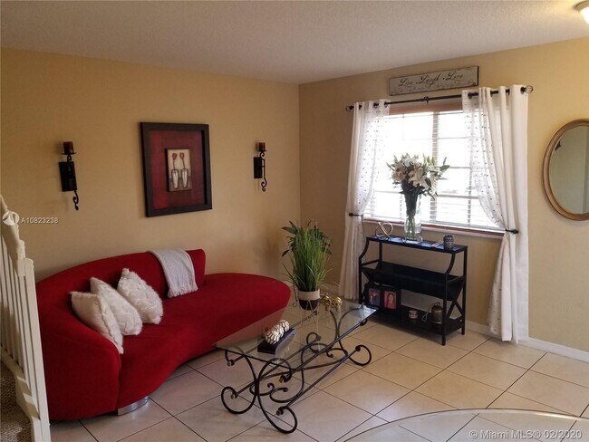 Foto del edificio - 14303 SW 96th St