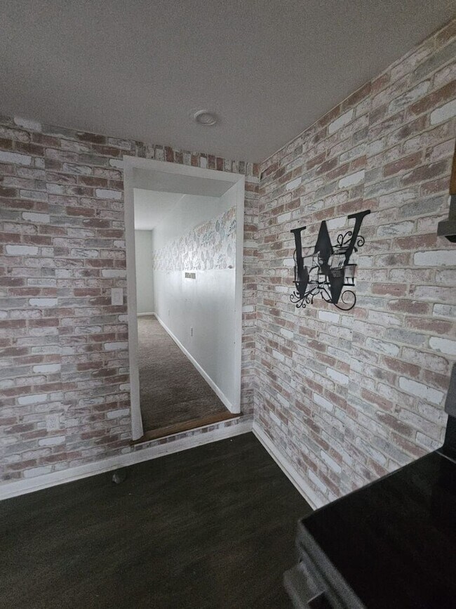 Foto del edificio - 219 N Lawrence St