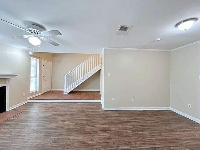Building Photo - Prime 3 Bed, 2.5 Bath with Fireplace & Fenced Patio!