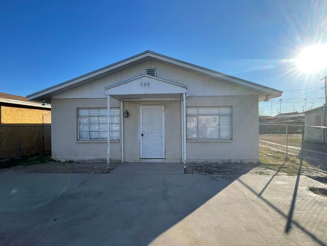 Primary Photo - CENTRAL EL PASO LOCATION