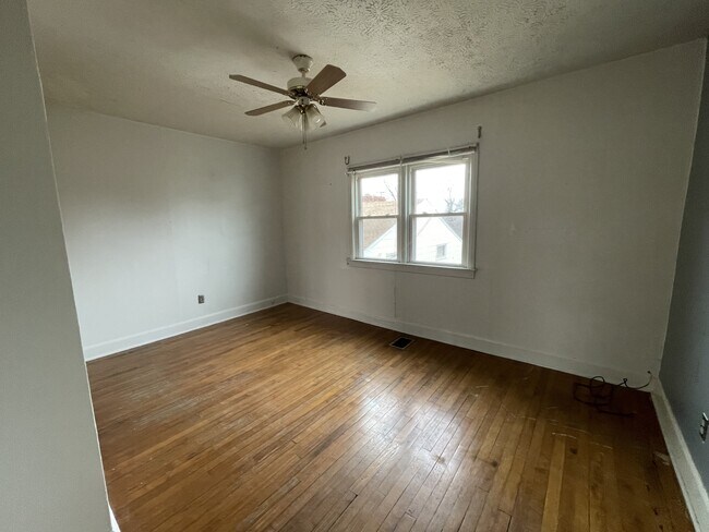 Foto del edificio - 268 Crescent Ln