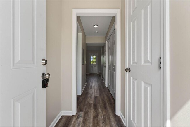 Foto del edificio - Pet Friendly Two Bedroom!