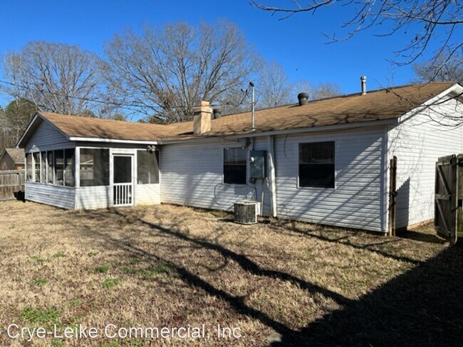 Building Photo - 4 br, 2 bath House - 200 Wildflower Drive