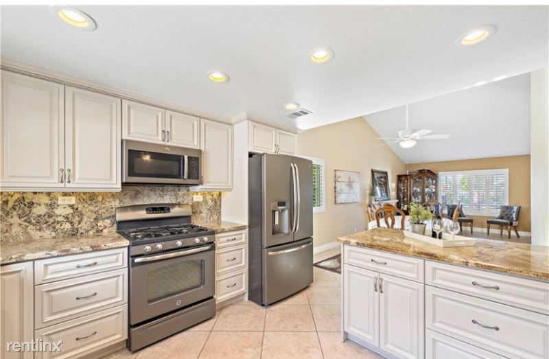 Primary Photo - 3 br, 2 bath House - 21072 Avenida Albercon