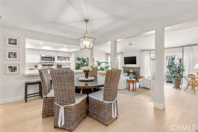 Building Photo - 372 Plaza Estival