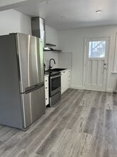 Building Photo - 379 D'Arcy St