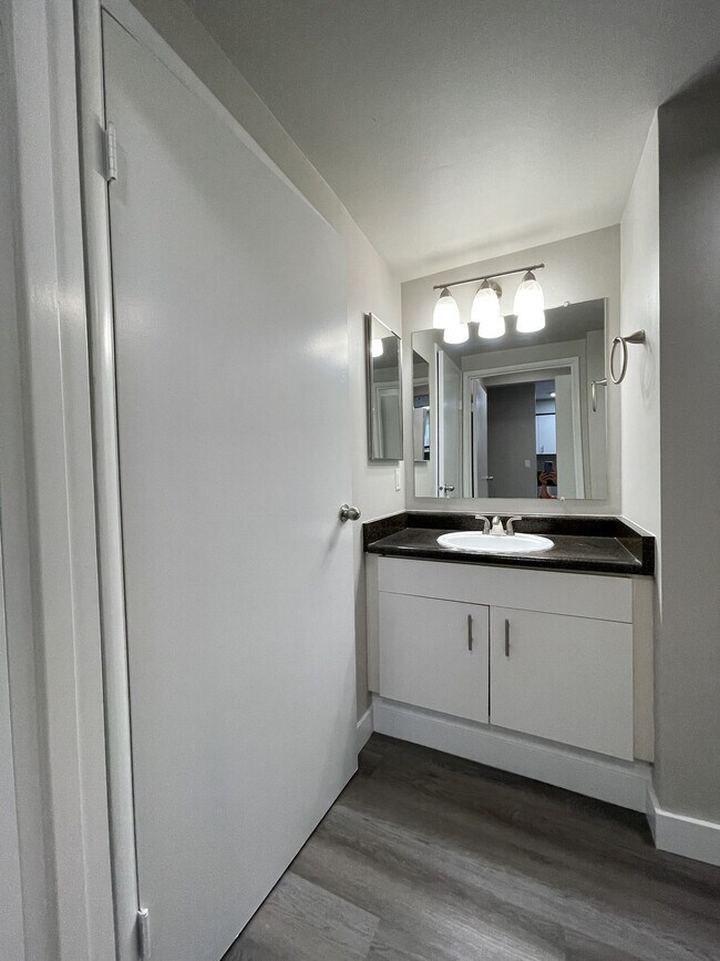 Foto del interior - Elliott Pointe