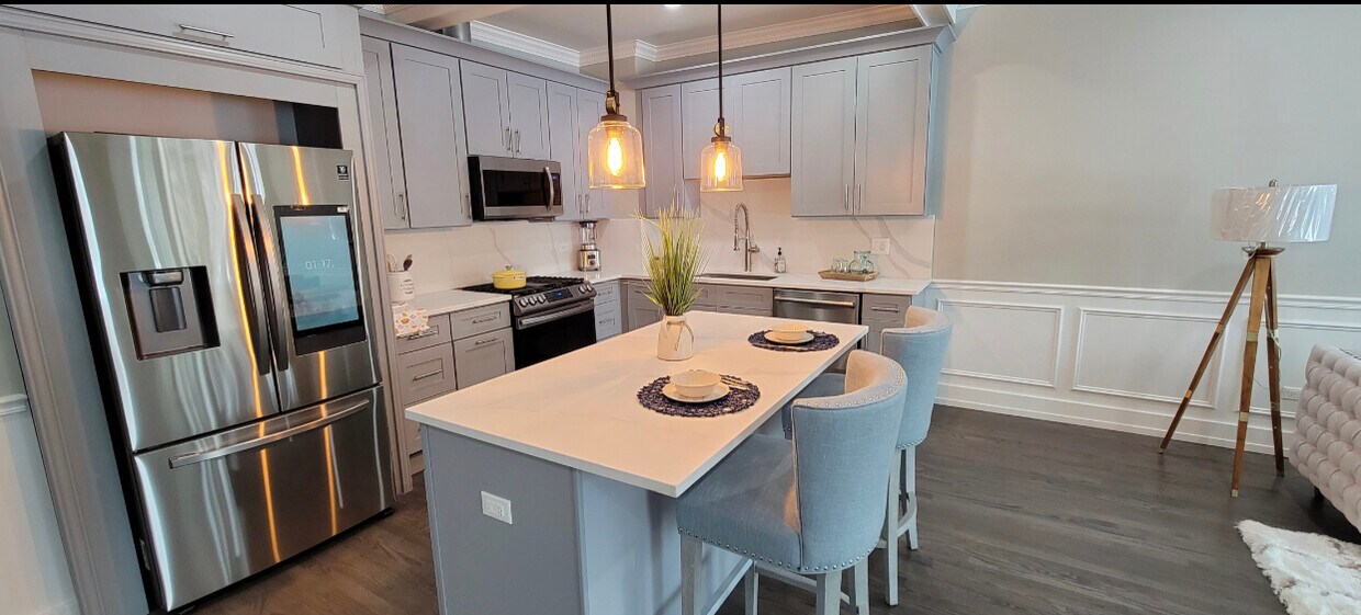 Open Kitchen Area - 3056 W Palmer Blvd