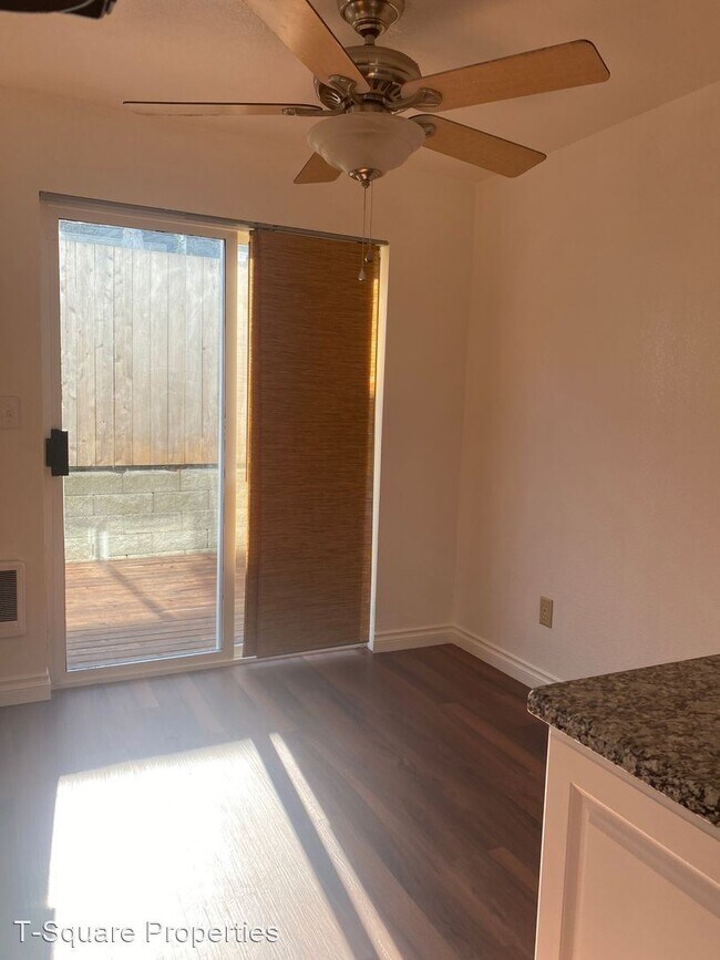 Foto del edificio - 2 br, 2.5 bath House - 1505 W Casino Rd #20