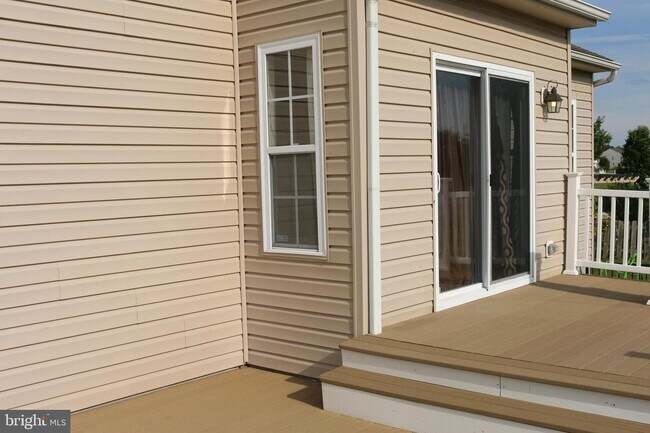 Building Photo - 45 Brielle Way