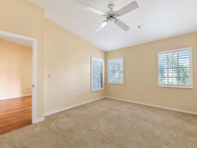 Foto del edificio - North Naples Condo for Rent- 2 Bedroom in Piper's Grove
