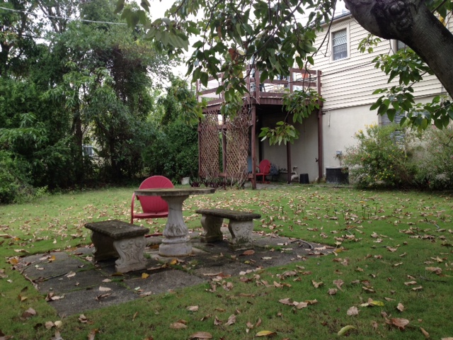 Building Photo - 3015 Poinsettia Ave