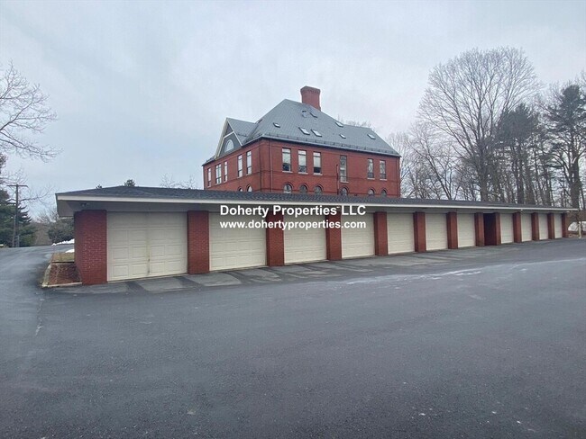 Building Photo - 149 Andover St