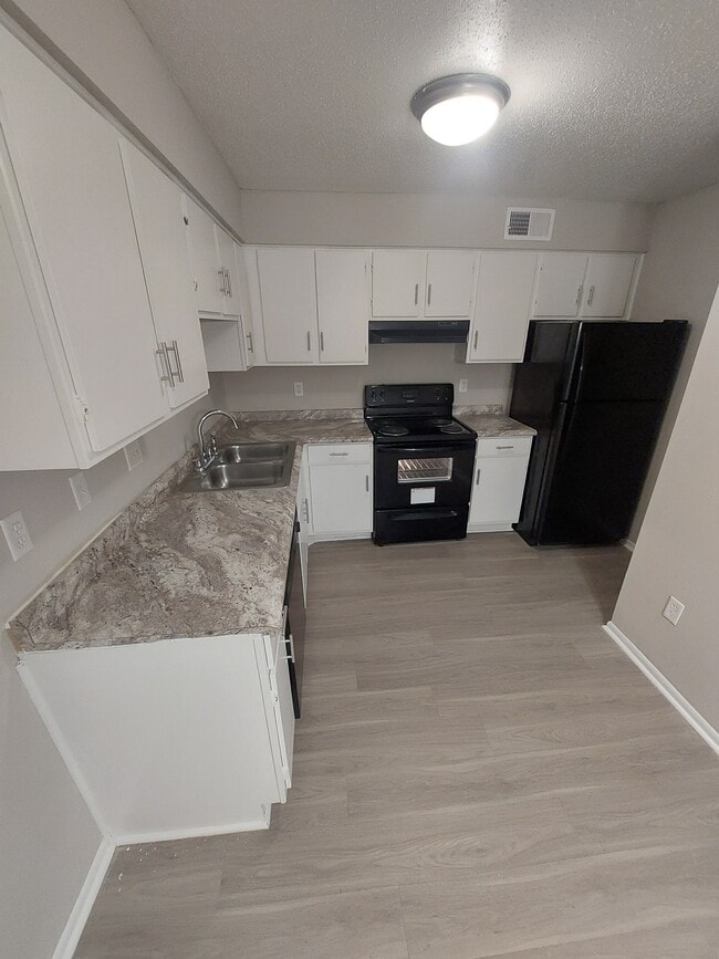 Cocina - Cedar Creek Apartments
