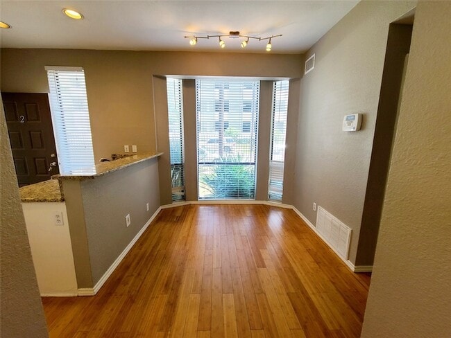 Foto del edificio - 2002 N Fitzhugh Ave