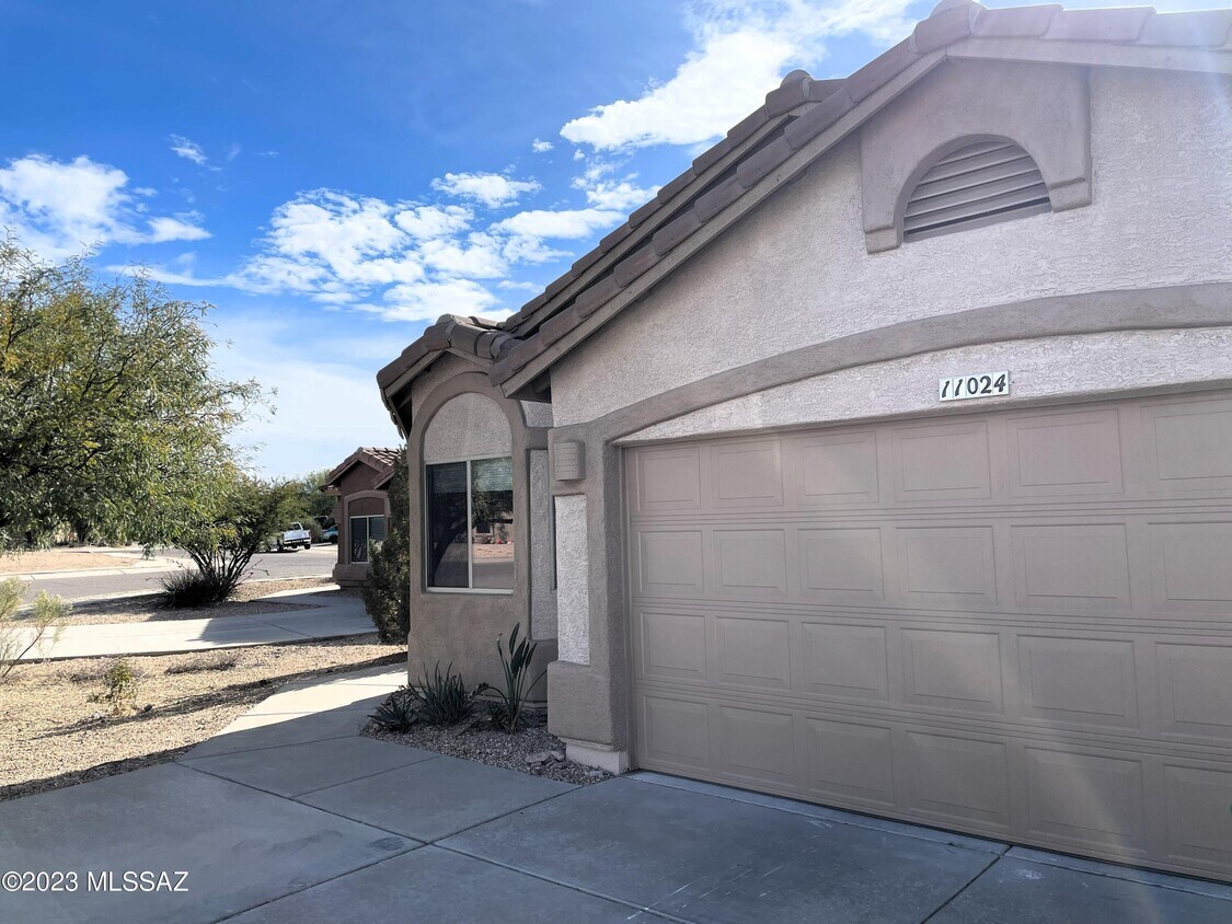 11024 S Driscoll Mountain Dr, Vail, AZ 85641 House Rental in Vail, AZ