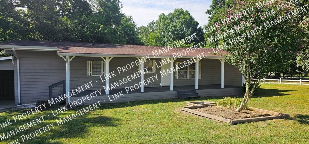 FOR SALE! Renovated 3 Bedroom 2 Bath in R... - FOR SALE!  Renovated 3 Bedroom 2 Bath in R...