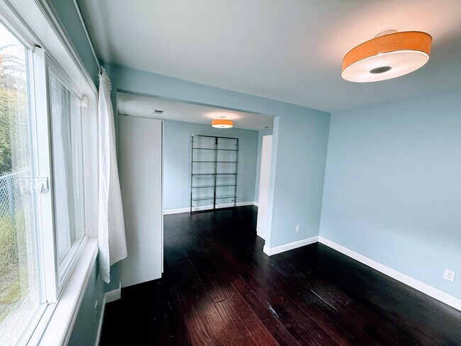 Habitaciones espaciosas - 949 62nd St