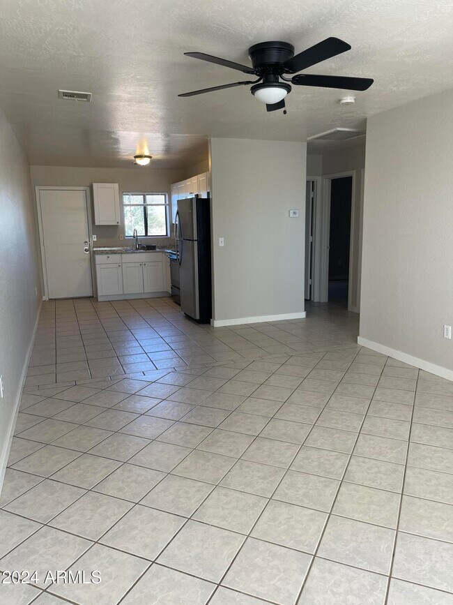 Building Photo - 3830 N Estrella Rd