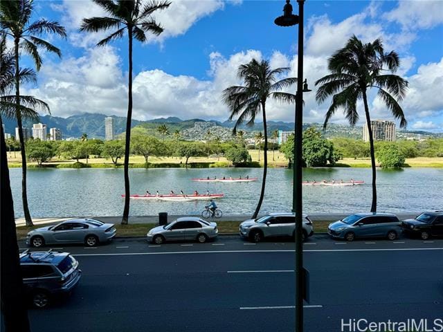 Building Photo - 2355 Ala Wai Blvd
