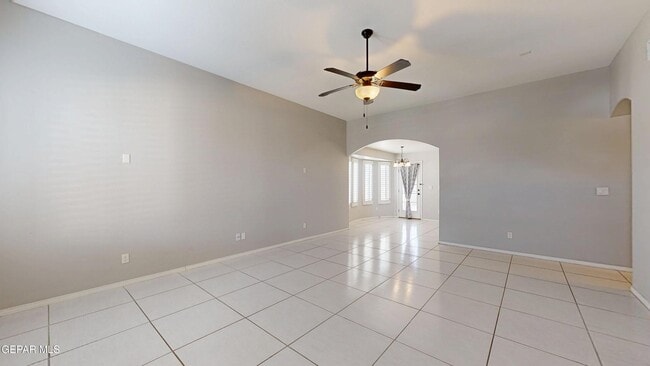 Foto del edificio - 13648 Samlesbury Ave