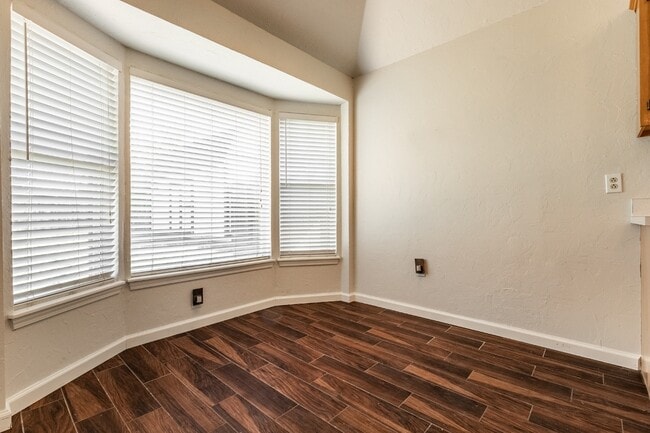 Foto del edificio - 1119 Polk St