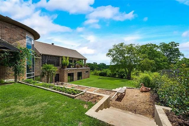 Foto del edificio - 8542 Meadowbrook Dr