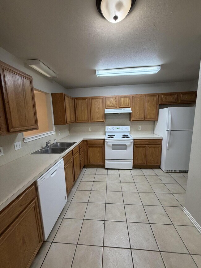 Foto del edificio - 533 N Clinton Ave