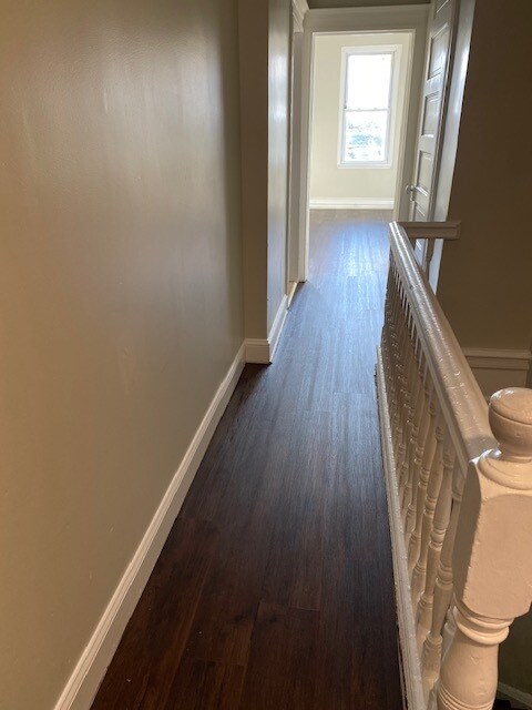 Hallway - 513 N Ellwood Ave