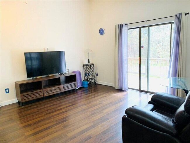 Foto del edificio - 35 Ashumet Rd