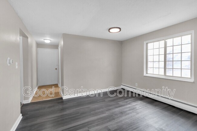 Building Photo - 311 Beattie Ave