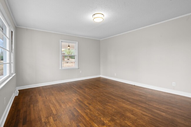 Building Photo - Beautiful 3BD Home in Clemson! Available Now