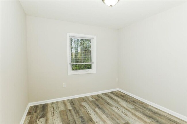 Foto del edificio - 166 Anderson Ave NW