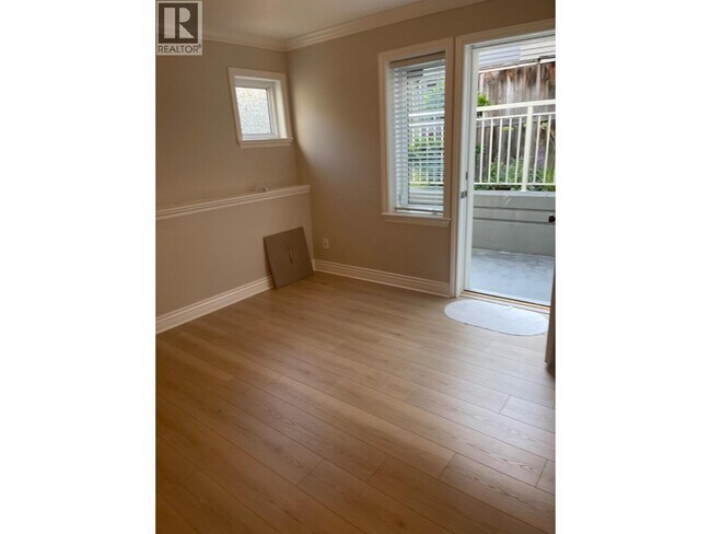 Photo du bâtiment - 32X W 14TH AVENUE