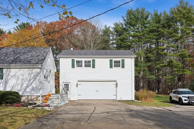 Building Photo - 1087 Littlefield Rd