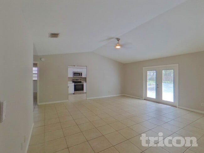 Building Photo - 3109 Camphor Dr