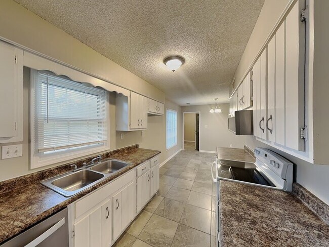 Foto del edificio - 1017 Hawkview Dr