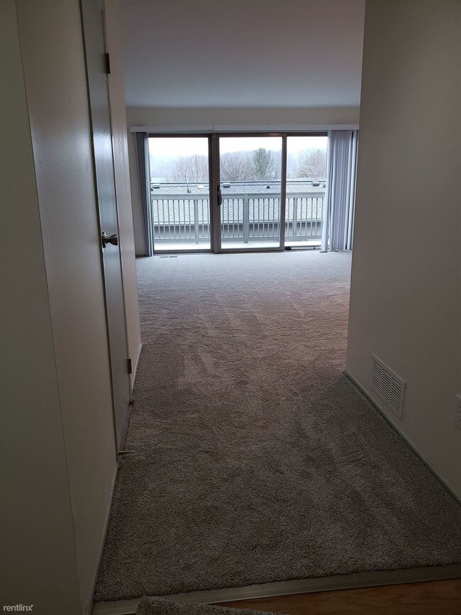 Building Photo - 2 br, 1.5 bath  - 781 Skynob Dr