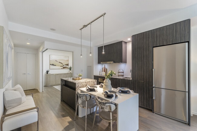 Building Photo - 1 Bloor St E