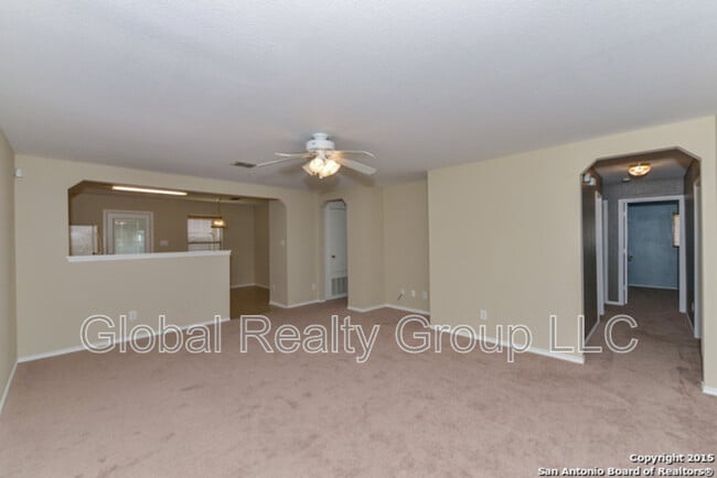 Building Photo - 112 Sunrise Falls