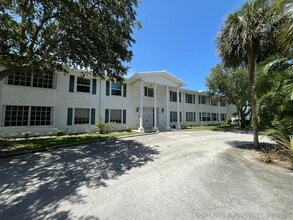 Building Photo - 2181 NE 67th St