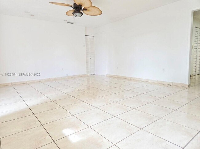 Foto del edificio - 11471 SW 5th Terrace