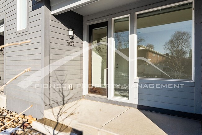 Building Photo - 1460 Wolff St