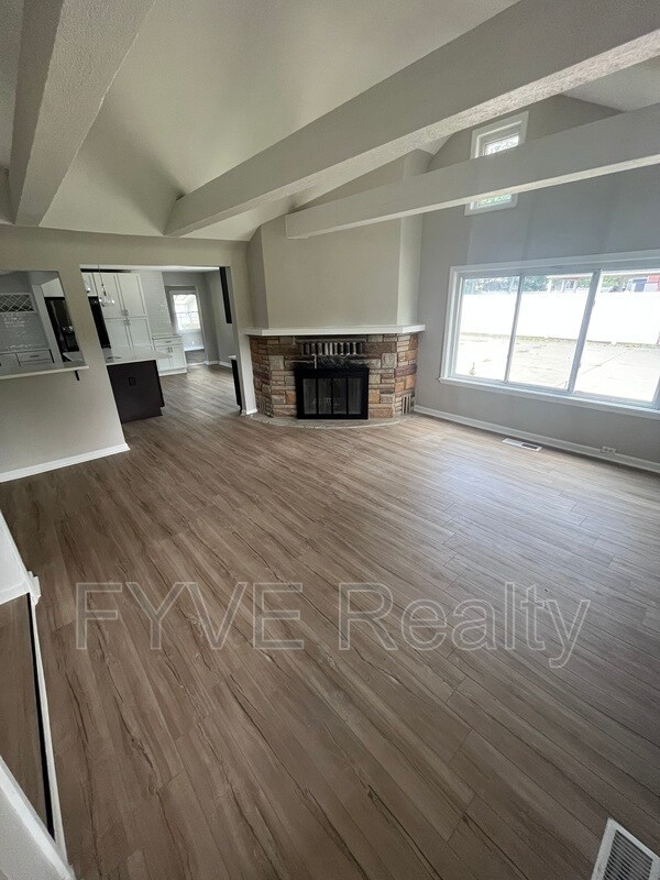Foto del edificio - 4610 Chestnut Rd