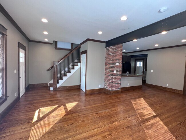 Foto del edificio - Three Bedroom Single Family Home - Close to everything!