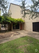 Building Photo - 4159 Steck Ave
