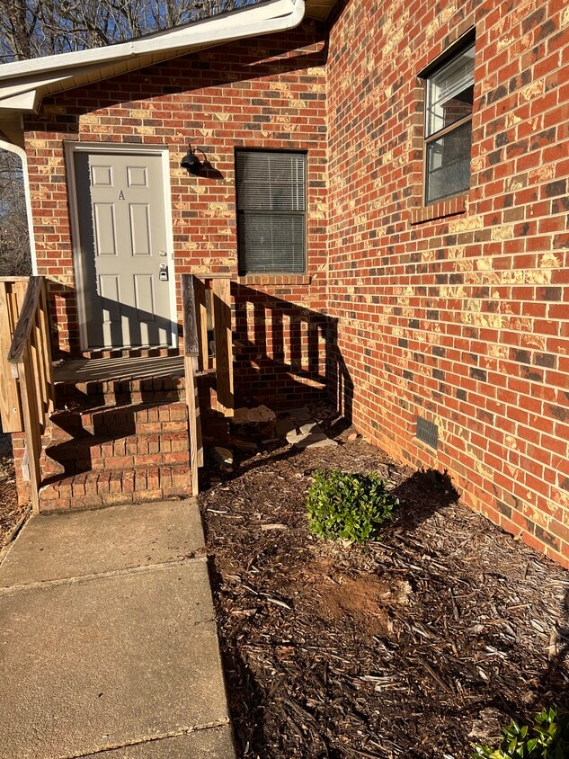 Front door - 401 Tussey Rd