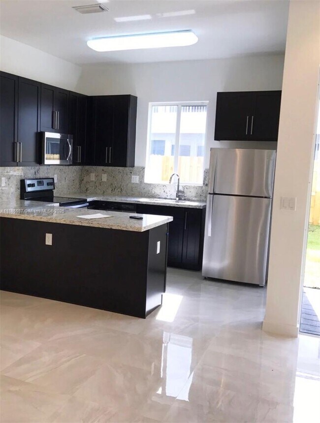 Foto del edificio - 17523 SW 153rd Ct