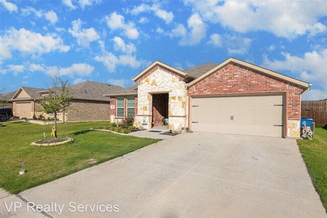 Foto del edificio - 4 br, 2 bath House - 505 Saw Mill Road